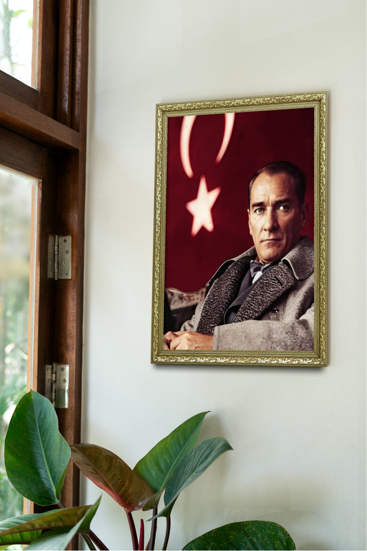 Ay Yıldızın Işığında Atatürk Portresi Özel Tasarım Tablo