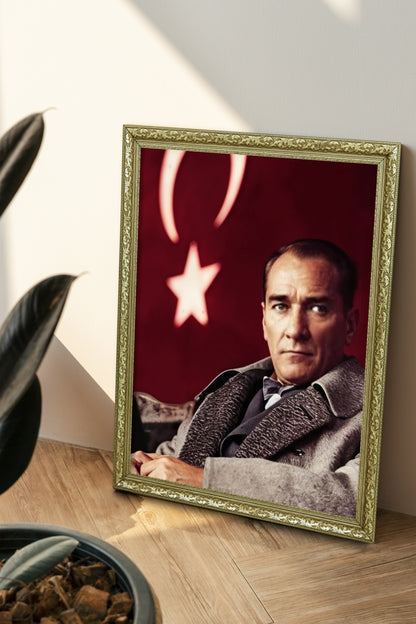 Ay Yıldızın Işığında Atatürk Portresi Özel Tasarım Tablo