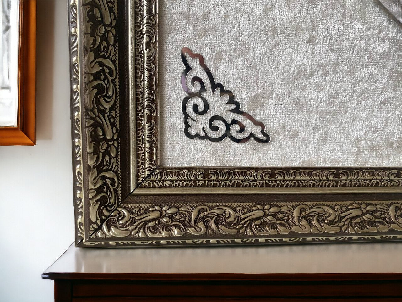 27 Büyük Türk Devletleri Kılıçlı Tablo 60 x 80 cm