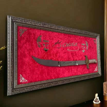 Atatürk İmzalı Kırmızı Kadife Kılıçlı Tablo 40x80 cm